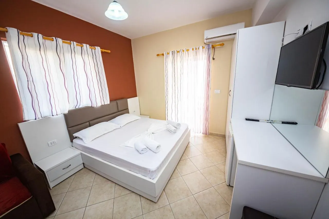 Ideal Aparthotel Saranda סרנדה